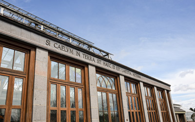 The outside of the Orangerie.