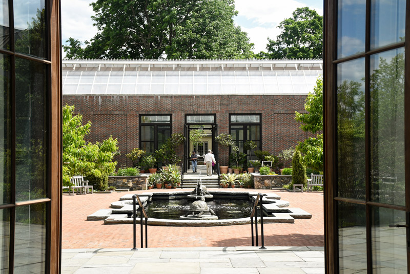 A view of the Winter Garden from the open doors of the Orangerie.